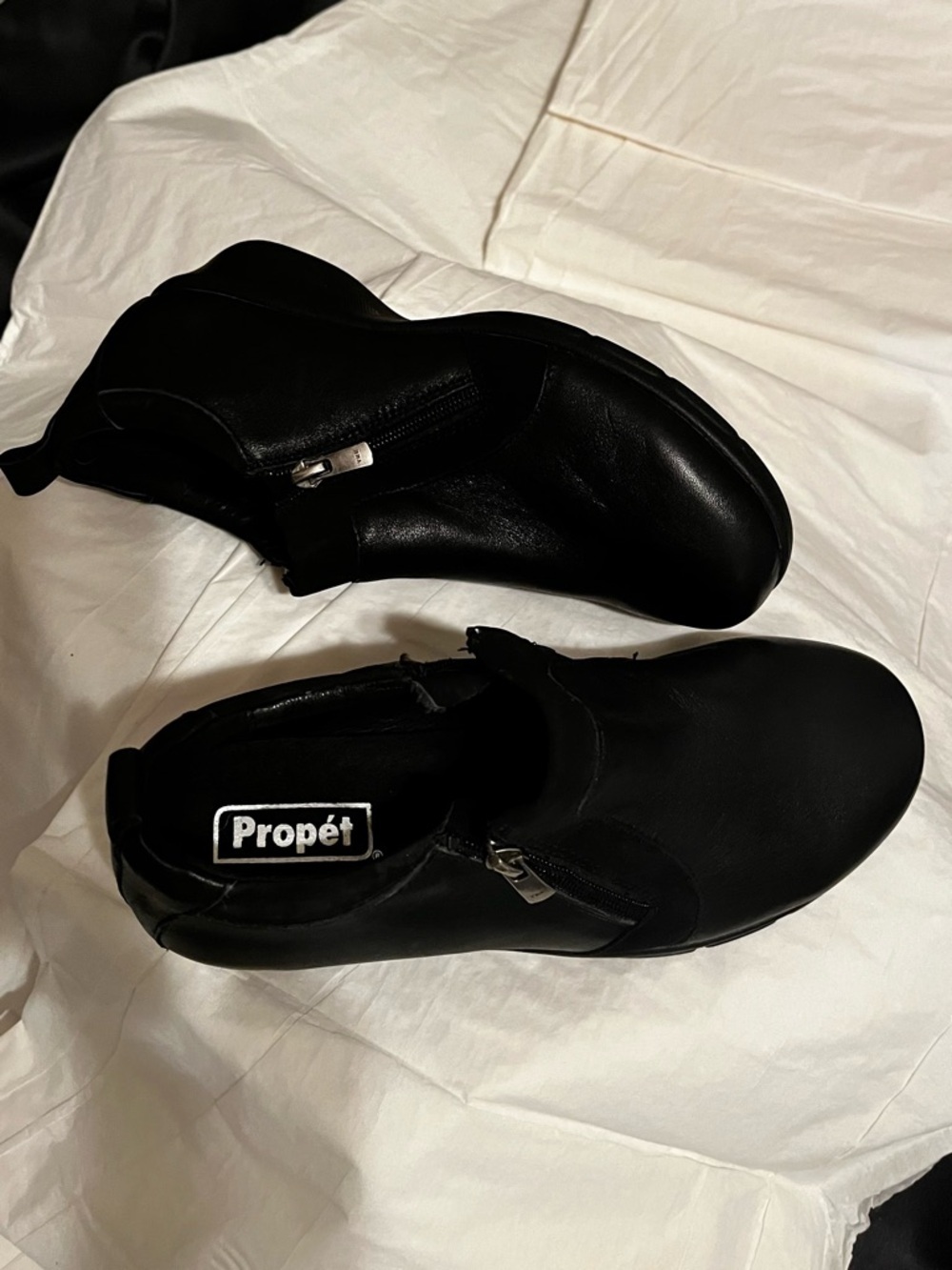 PROPÉT~DELPHI BLACK LEATHER DUAL~ZIP BOOTIES~7.5W - Picture 10 of 10